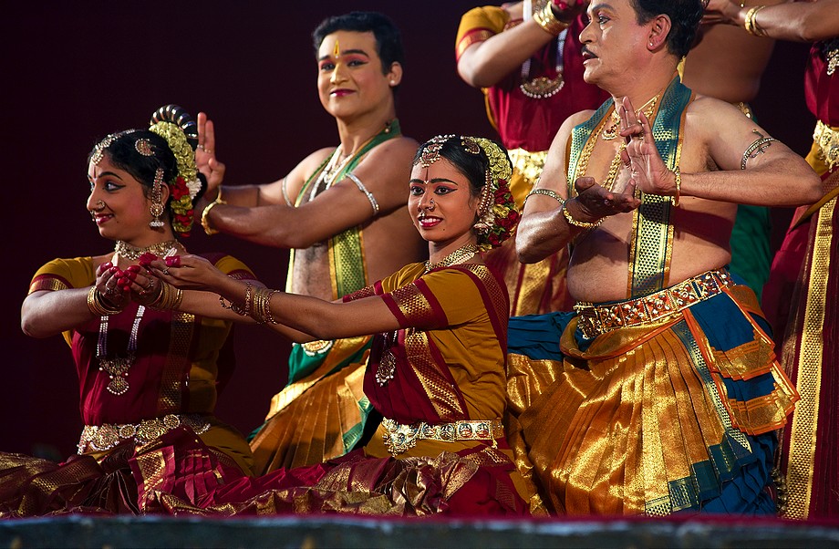 Madhavapeddi Murthy Group (Kuchipudi) (Mamallapuram Dance Festival 2012 - Kuchipudi i nie tylko)